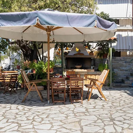 Nontas 33 公寓 Kalamítsi