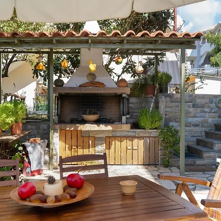 Apartment Nontas 33 *